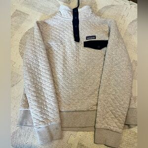 Patagonia Quilted Pullover Hoodie - Light Gray with Black Trim